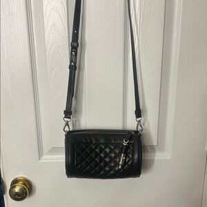 Elegant Black Quilted Leigh Ann Barnes Crossbody barrel  Bag